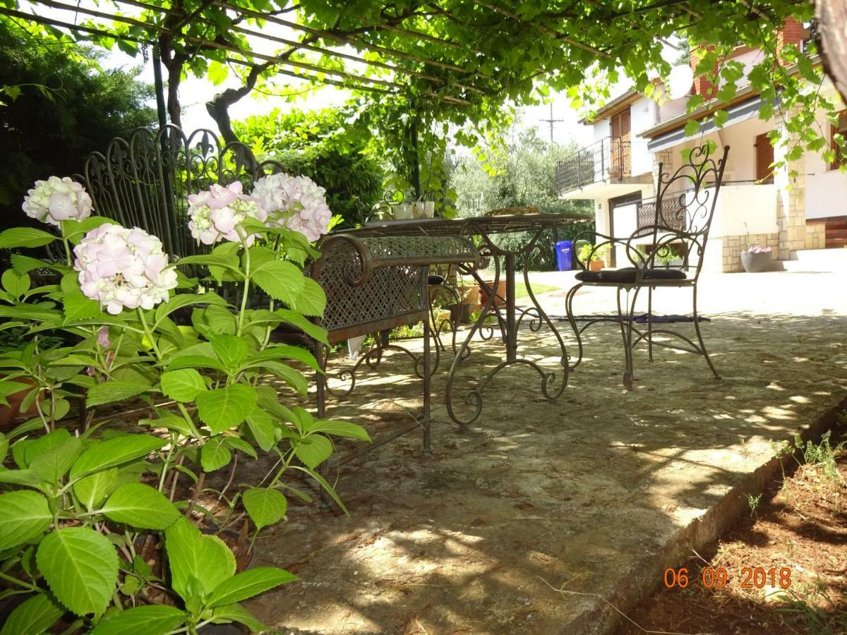 Holiday Home Kipo I Lunja Medulin Luaran gambar
